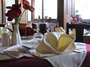 Connemara Gateway Hotel Утерард Экстерьер фото